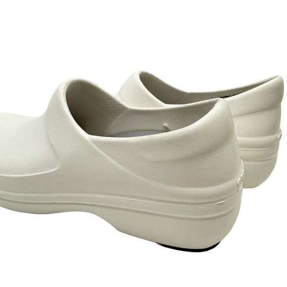 Crocs Women's 10 White Neria Pro II Dual Comfort Slip Resistant Work Nurse Clogs - Picture 8 of 10